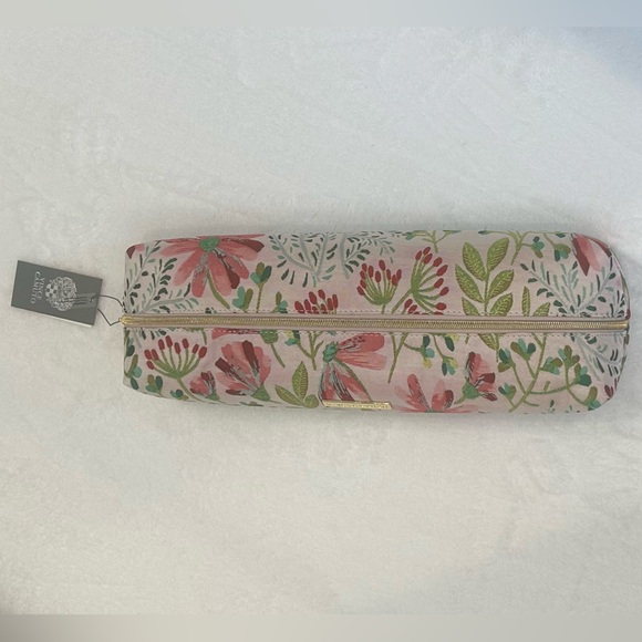 *New* Vince Camuto Multicolored Floral Hair Tool Bag - Picture 6 of 15